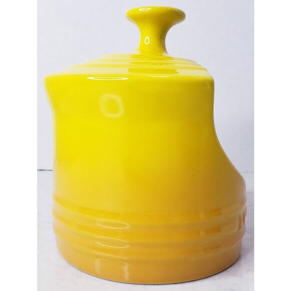 LE CREUSET Stoneware Salt Crock Ombre Yellow 10 oz./ 0.3L in VGUC - Picture 3 of 11